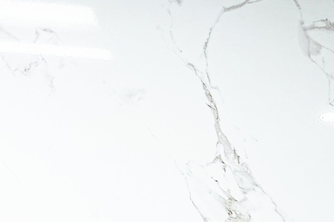 White Tile 16×32 — 6070LT, glossy, full view