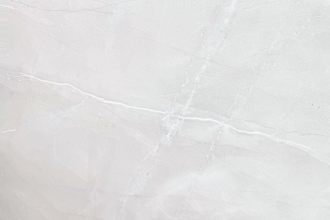 Amaretto Silver, 12×24 matte, tile, full view