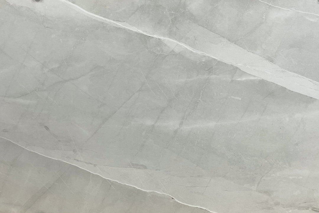 Amaretto Silver Matte Tile 24×48, full view