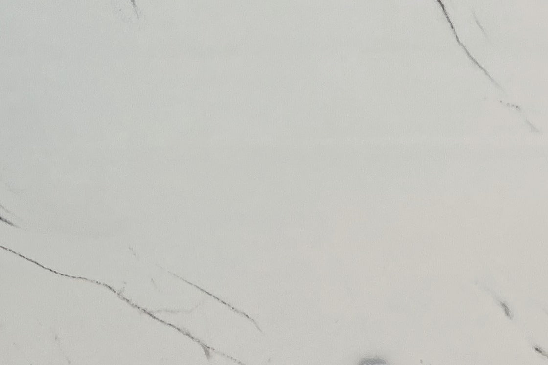 White Tile 24×48 — GL-001, glossy, full view