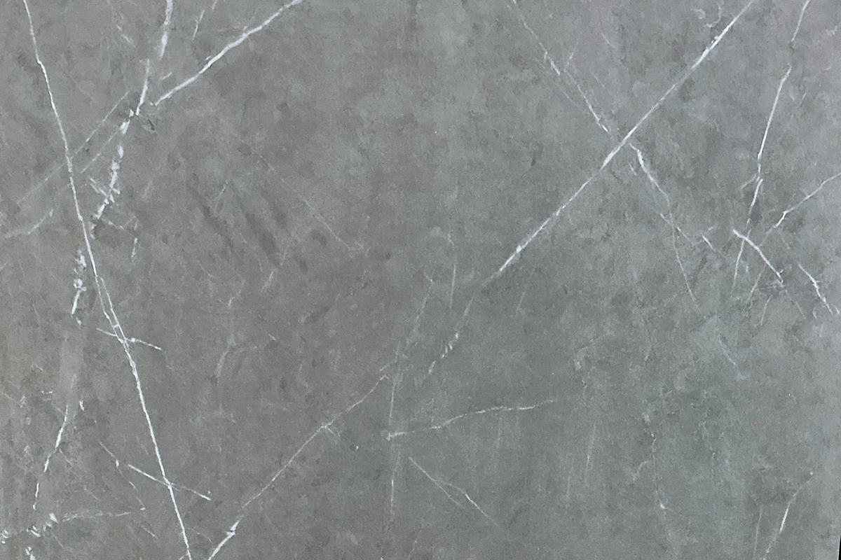 Gracile Black, 24×48, tile, full view