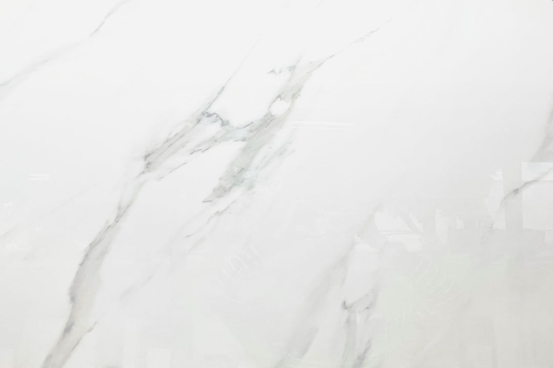Satvario Nova, 24×48 glossy, tile, full view